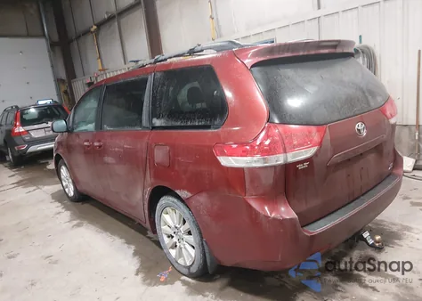 2014 Toyota Sienna Le 7 Passenger from USA, damaged, VIN 5TDJK3DC9ES077619